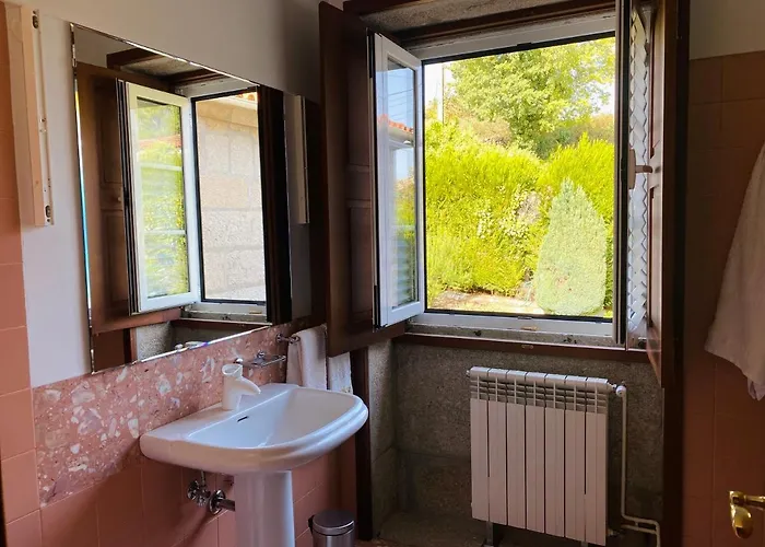 Casa De Santa Barbara - Cinfães